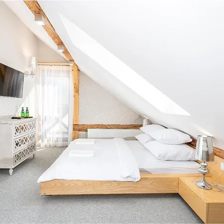 Spisz Dom 12 Osob, Podgrzewany Basen, Sauna, Jacuzzi- Velo Czorsztyn, בית הארחה