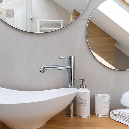 בית הארחה Spisz Dom 12 Osob, Podgrzewany Basen, Sauna, Jacuzzi- Velo Czorsztyn, נידז'יקה זאמק